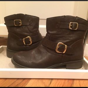 Report brown leather booties